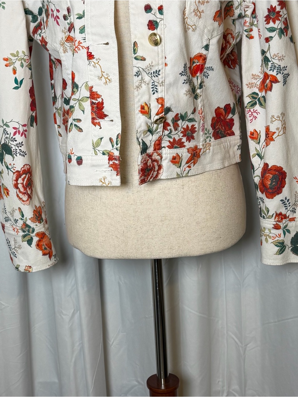 Maje Viflor Floral Denim Jacket White Red Print Stretch Cotton FR 36 Small - Picture 6 of 16